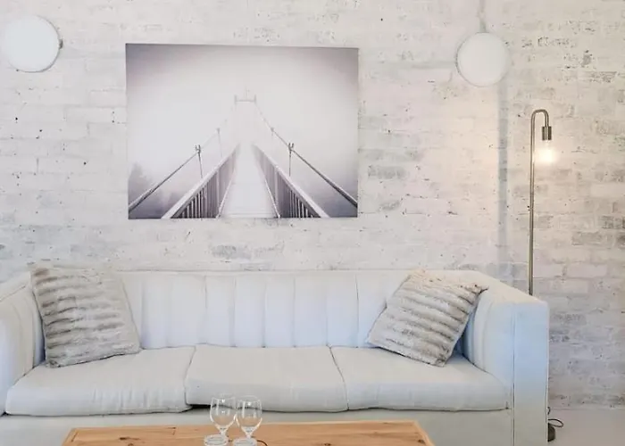 Bestplaceever- Luxury Loft Apartment